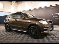 Bleu Occasion 2012 Mercedes ML350 AMG line SUV | 15 950 € (Prix assez cher)