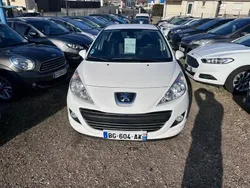 Blanc Utilisé 2011 Peugeot 207 Premium Citadine | 7 700 € (Prix juste)