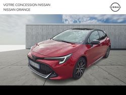 Rouge intense métallisé biton Utilisé 2023 Toyota Corolla Sport Berline | 26 280 € (Prix assez cher)