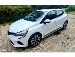 Blanc Utilisé 2020 Renault Clio V Business Berline | 9 500 € (Bon prix)