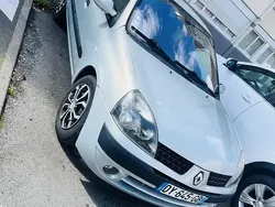Utilisé 2004 Renault Clio II Dynamique Berline | 2 000 € (Bon prix)