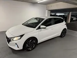 Blanc Utilisé 2022 Hyundai i20 Berline | 16 490 € (Prix juste)