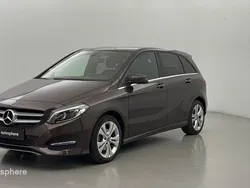 Brun Utilisé 2017 Mercedes B200 Business Monospace | 18 999 € (Prix juste)