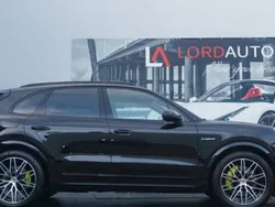 Utilisé 2023 Porsche Cayenne SUV | 110 000 € (Bon prix)