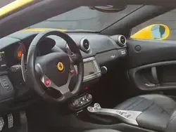 Jaune Utilisé 2010 Ferrari California Cabriolet | 115 000 €