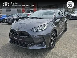 Gris Utilisé 2025 Toyota Yaris Hybrid Design | 23 990 € (Bon prix)