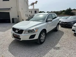 Blanc Utilisé 2012 Volvo XC60 Momentum SUV | 11 900 €