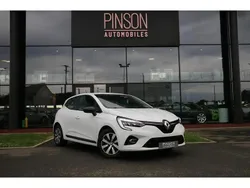 Blanc Utilisé 2022 Renault Clio V Equilibre Berline | 13 900 € (Prix juste)