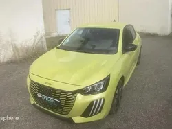 Jaune Nouvelle 2024 Peugeot e-208 Allure Citadine | 24 299 €