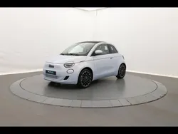 Torino blue Nouvelle 2025 Fiat 500e La Prima Cabriolet | 30 490 €