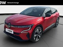 Rouge Utilisé 2022 Renault Mégane Techno Berline | 24 990 € (Prix juste)
