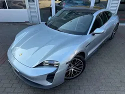Porsche Taycan 4S
