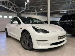 Gris Utilisé 2022 Tesla Model 3 Long Range Berline | 28 500 € (Prix juste)