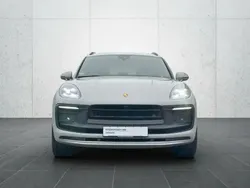 Utilisé 2023 Porsche Macan Turbo SUV | 99 900 € (Prix juste)