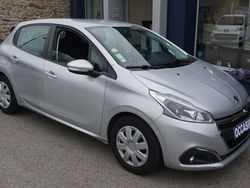 Utilisé 2017 Peugeot 208 Active Citadine | 9 990 € (Prix assez cher)