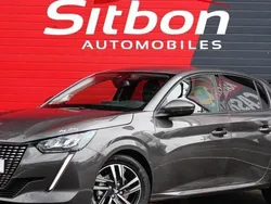 Gris Utilisé 2023 Peugeot 208 Allure Citadine | 13 970 € (Bon prix)