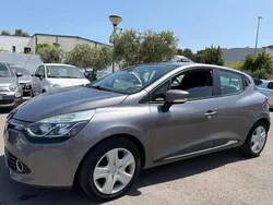 Gris Utilisé 2015 Renault Clio Zen Cabriolet | 9 900 €