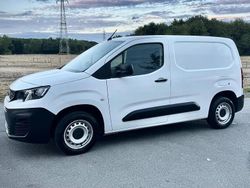 Blanc Utilisé 2021 Peugeot Partner S Van | 15 990 € (Prix assez cher)