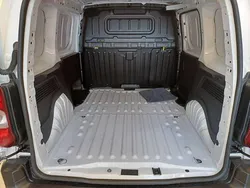 Blanc Nouvelle 2025 Peugeot Partner S Monospace | 34 440 €