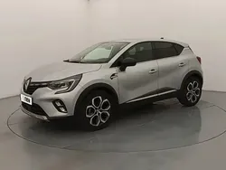Gris Utilisé 2023 Renault Captur Techno SUV | 17 399 € (Bon prix)
