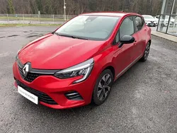 Utilisé 2023 Renault Clio V LIMITED Citadine | 15 990 € (Prix juste)