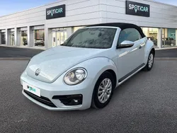Blanc pur / capote noire Utilisé 2018 VW Beetle Design Cabriolet | 19 899 € (Prix juste)