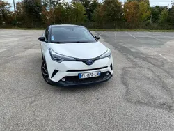 Blanc Utilisé 2017 Toyota C-HR SUV | 10 799 €