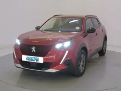 Rouge Utilisé 2022 Peugeot e-2008 Style SUV | 18 990 € (Prix juste)