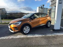 Orange Utilisé 2022 Renault Captur Zen SUV | 15 990 € (Prix juste)