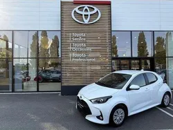 Utilisé 2022 Toyota Yaris Hybrid Business Edition Berline | 18 480 € (Prix juste)