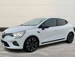 Blanc Utilisé 2022 Renault Clio V Berline | 15 799 € (Prix juste)