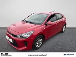 Rouge Utilisé 2017 Kia Rio Premium Berline | 13 990 € (Prix juste)