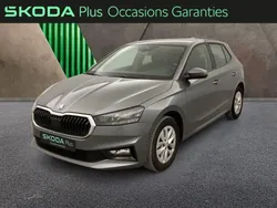 Gris graphite métallisé Utilisé 2022 Skoda Fabia Ambition Berline | 15 480 € (Prix juste)