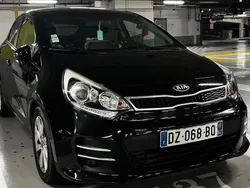 Noir Utilisé 2016 Kia Rio Premium Berline | 8 000 € (Prix juste)