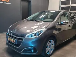 Gris Utilisé 2018 Peugeot 208 Style Citadine | 7 990 € (Prix juste)