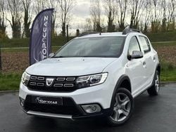 Blanc Utilisé 2017 Dacia Sandero Stepway Citadine | 9 990 € (Bon prix)
