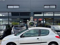 Utilisé 2011 Peugeot 206 Access Citadine | 5 990 € (Prix assez cher)