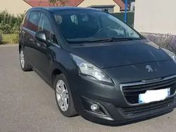 Gris Utilisé 2014 Peugeot 5008 Allure Monospace | 10 900 € (Prix juste)