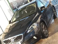 Noir Utilisé 2013 Volvo V40 CC Kinetic Break | 8 200 €