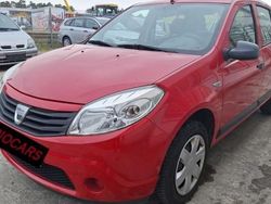 Rouge Utilisé 2011 Dacia Sandero Ambiance Citadine | 4 750 € (Prix juste)