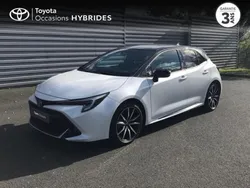 Blanc Utilisé 2023 Toyota Corolla Sport | 29 990 € (Prix assez cher)