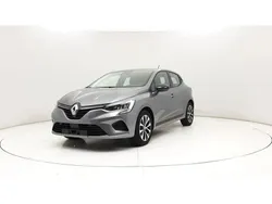 Gris Utilisé 2023 Renault Clio V Equilibre Citadine | 19 460 € (Prix cher)