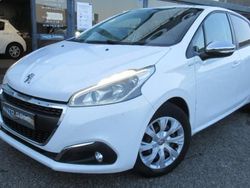 Utilisé 2015 Peugeot 208 Citadine | 7 490 € (Prix juste)