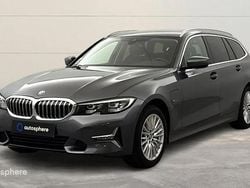 Utilisé 2022 BMW 330e Luxury Line Break | 32 799 € (Prix juste)