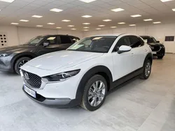 Blanc Nouvelle 2025 Mazda CX-30 Exclusive-Line SUV | 37 900 € (Prix juste)