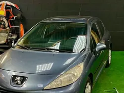 Utilisé 2006 Peugeot 207 Citadine | 4 990 € (Prix juste)
