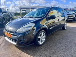 Noir Utilisé 2012 Renault Clio GrandTour Break | 5 500 €