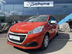 Orange Utilisé 2018 Peugeot 208 Citadine | 7 300 € (Prix juste)