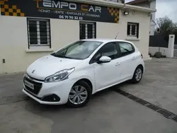Blanc Utilisé 2019 Peugeot 208 Business-Line Citadine | 8 490 € (Super prix)