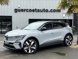 Gris Utilisé 2023 Renault Mégane Equilibre SUV | 24 990 € (Bon prix)